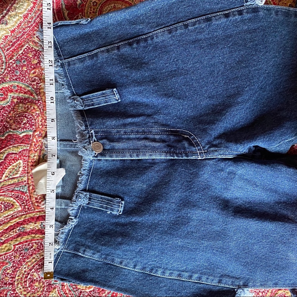 ❌❌SOLD DO NOT BUY Shredded Vintage Punk Jeans❌❌ - Picture 5 of 8